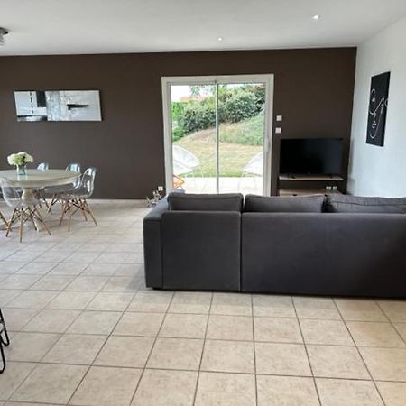 Au Jardin De Papy Guest House Veranne Bagian luar foto